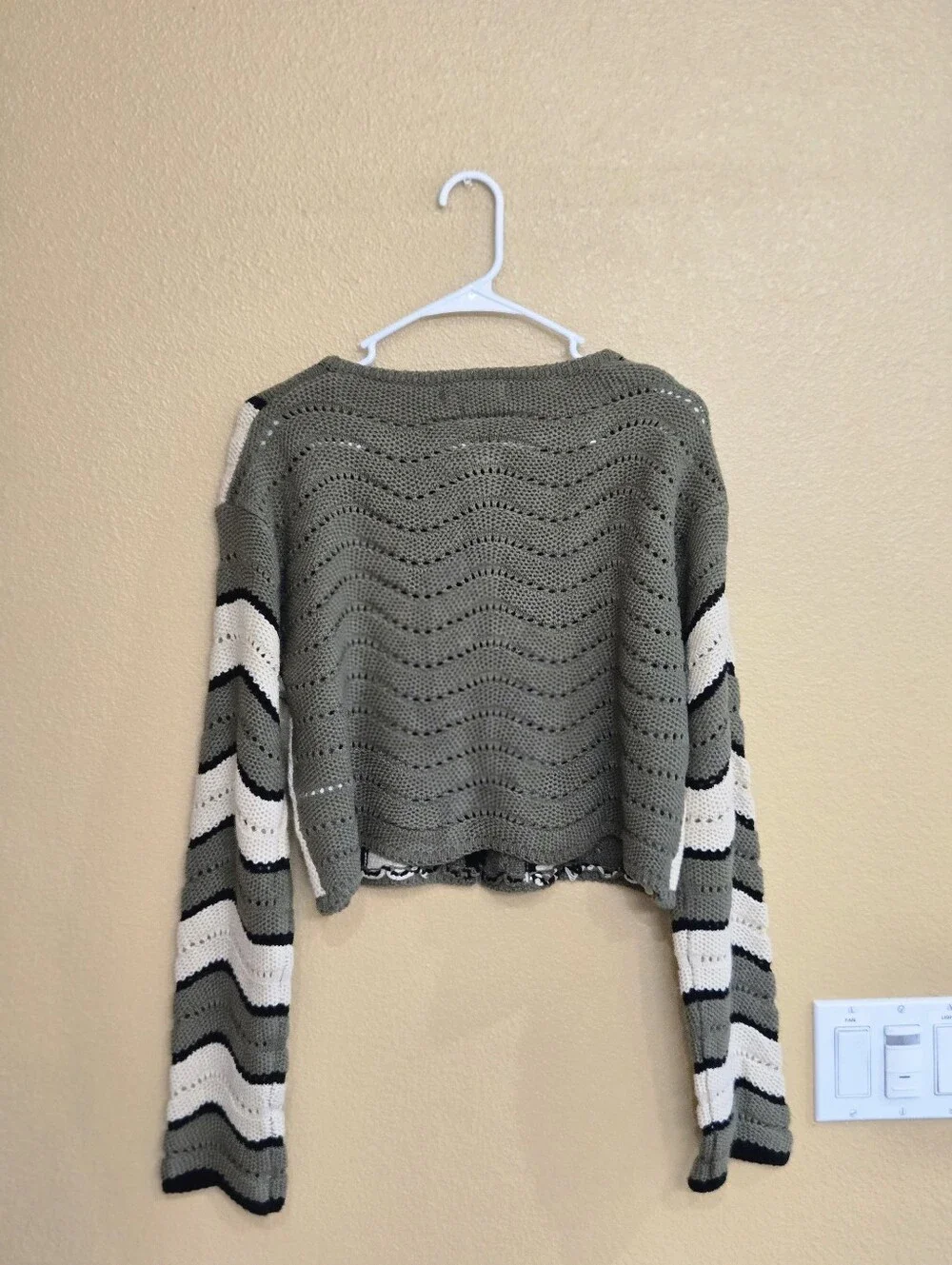 Knit Button-Up Cardigan - Picture 5 of 5